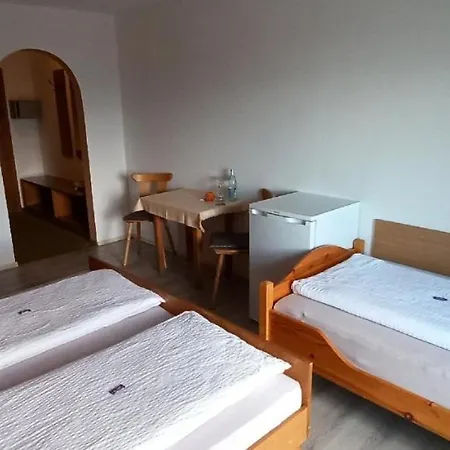 Ferienhaus Schamberger Ab 2 Tage Ohne Fruhstuck Luftgewehrschiessstande Grill - Spiel - Und Lagerfeuerplatz Fur Gaste Holiday home Neukirchen beim Heiligen Blut
